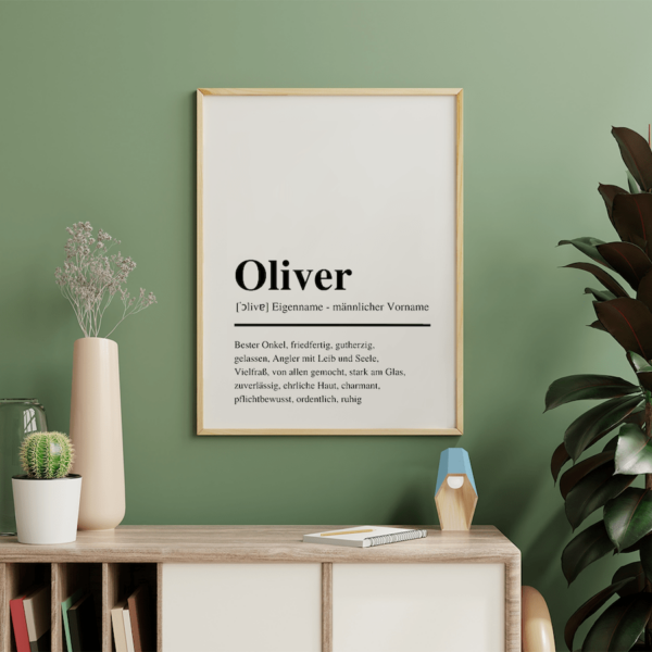 characterpaper oliver hängt an einer Grünen wand